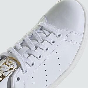 ✨Host pick✨ Adidas Stan Smith Classic White Gray Gold Sneakers Men’s Size 9.5